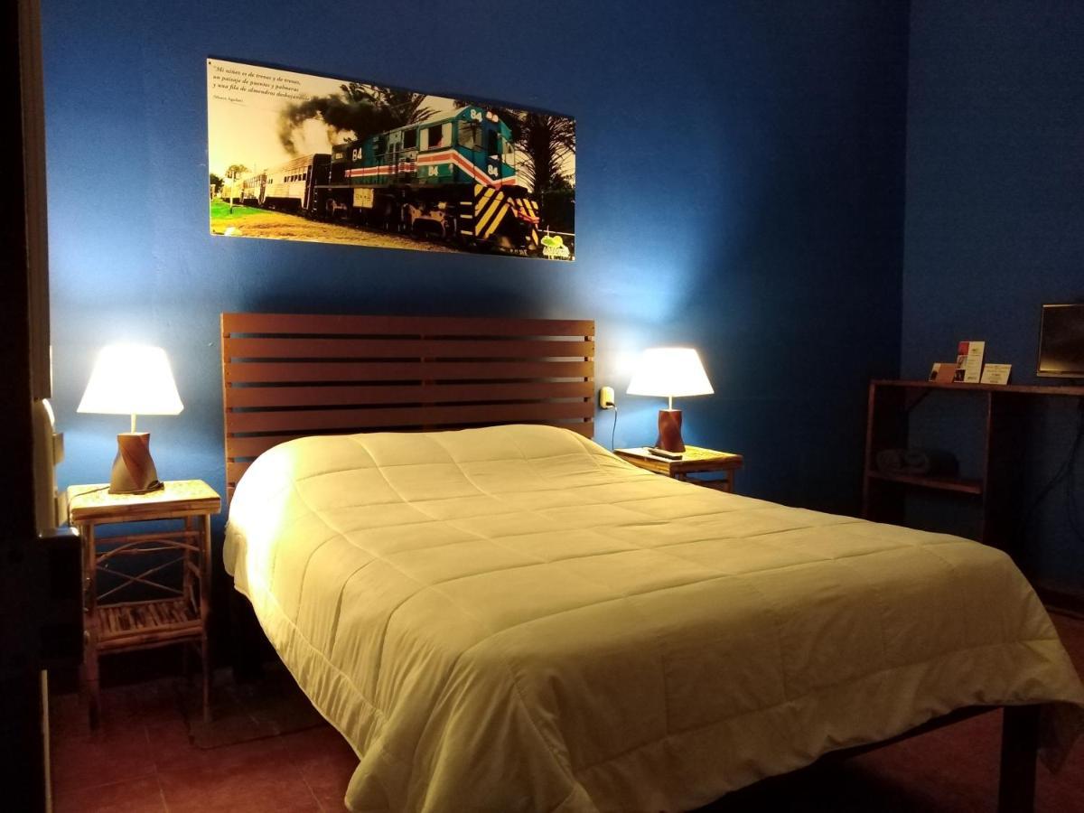 Hospedaje Amanecer Bed & Breakfast Turrialba Exterior photo